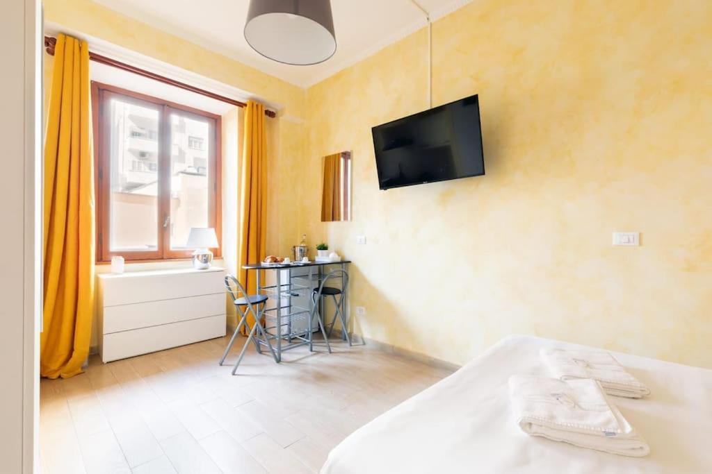 Private Suite In A Guest House With Private Bathroom N3 Рим Экстерьер фото