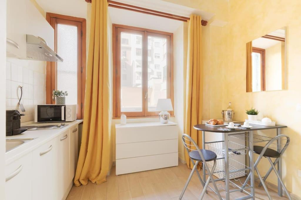Private Suite In A Guest House With Private Bathroom N3 Рим Экстерьер фото
