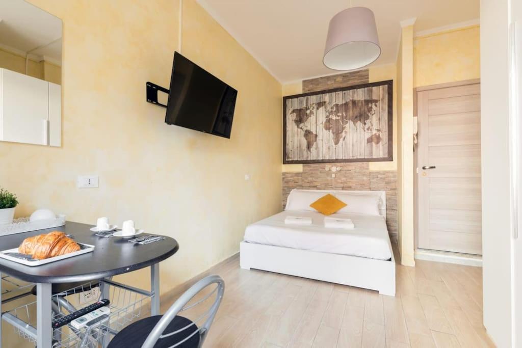 Private Suite In A Guest House With Private Bathroom N3 Рим Экстерьер фото